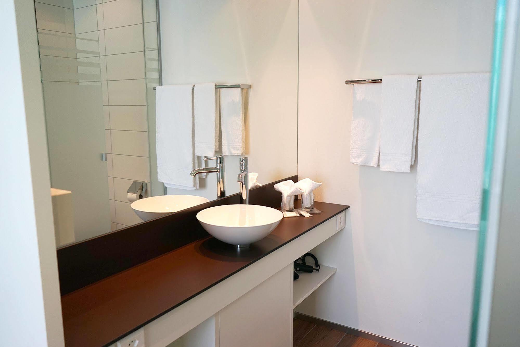 Schuetzen Steffisburg Hotel Thun Ngoại thất bức ảnh